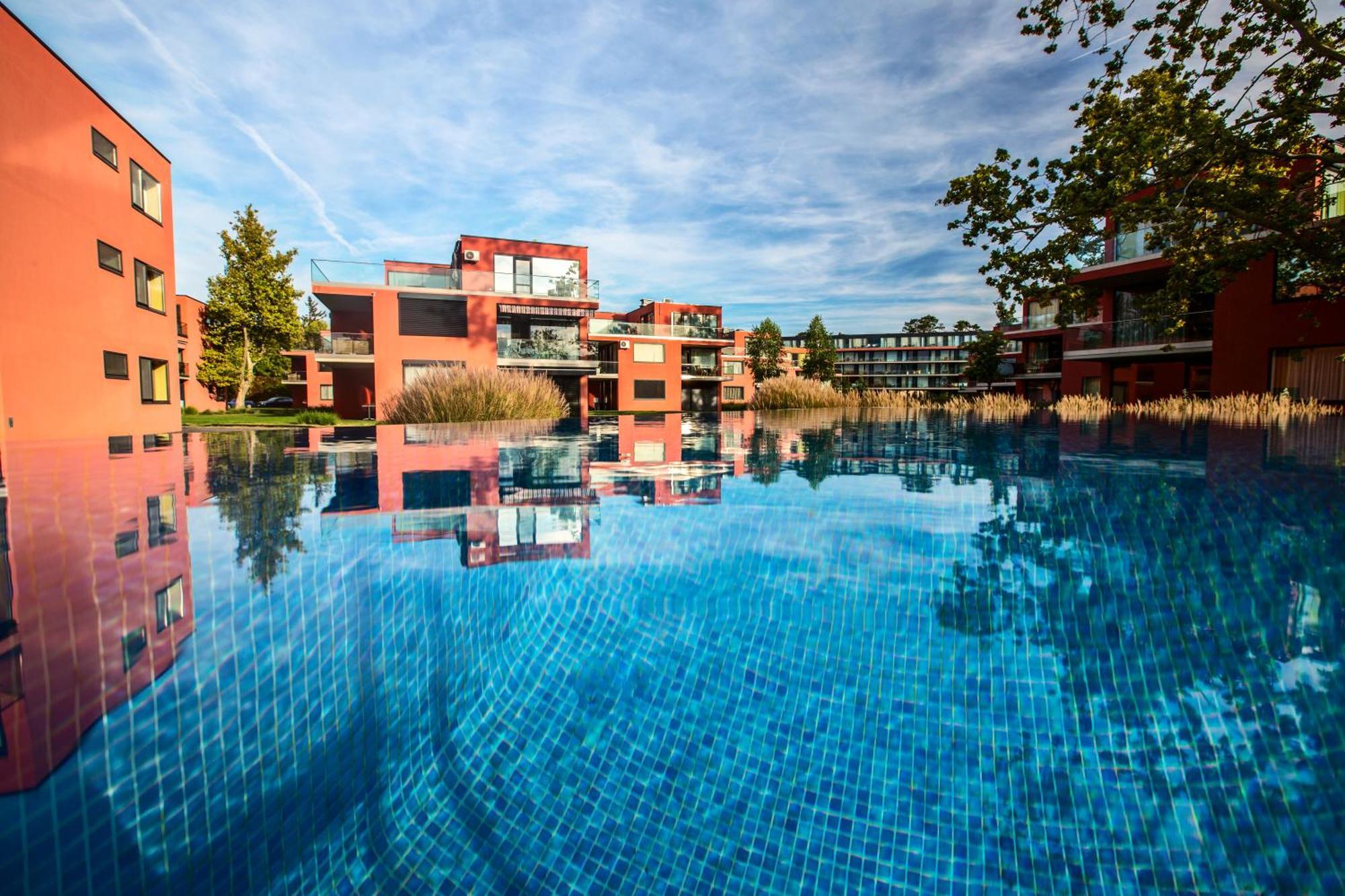 Bavaria Club Apartman Балатонлелле Экстерьер фото