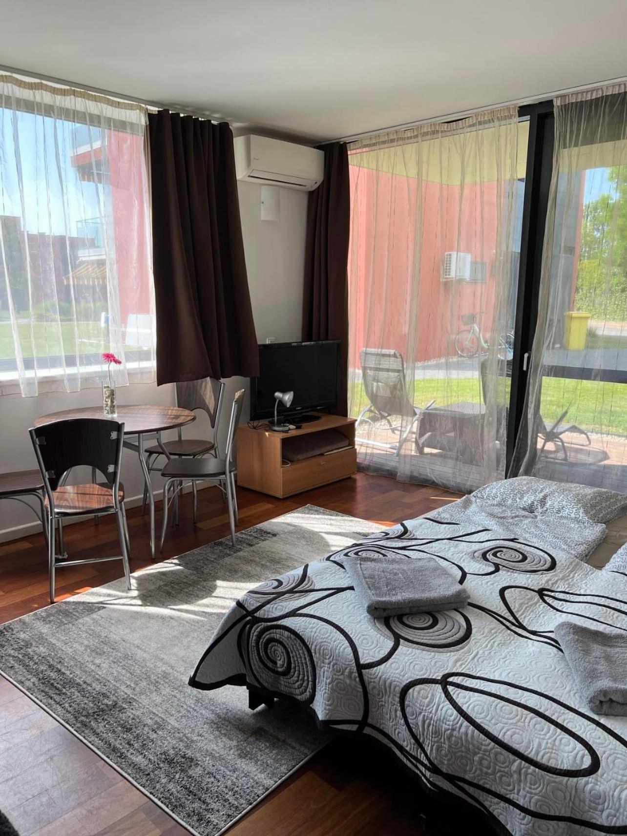 Bavaria Club Apartman Балатонлелле Экстерьер фото