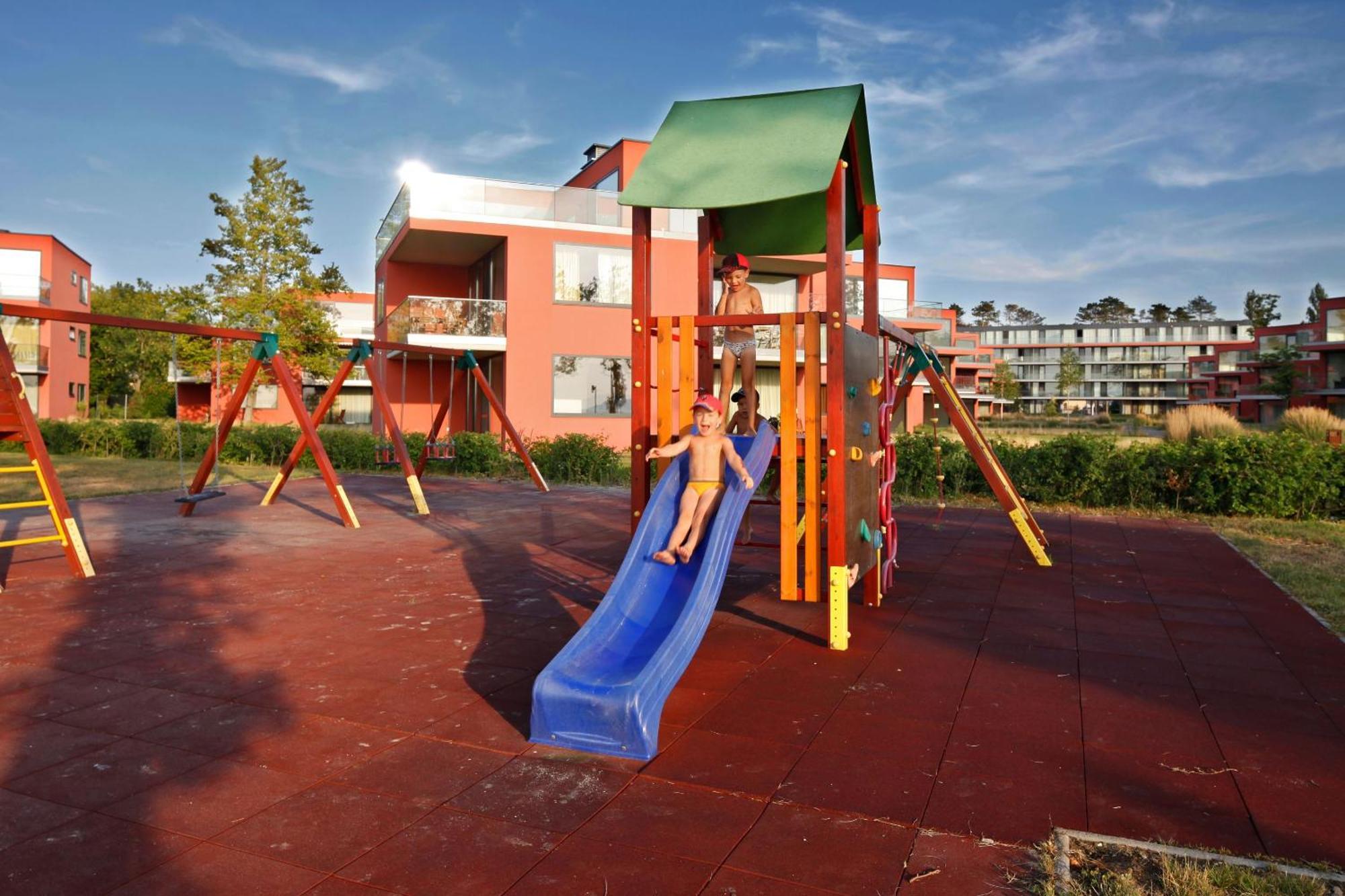 Bavaria Club Apartman Балатонлелле Экстерьер фото
